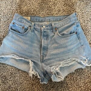 Levi Jean shorts, light wash, button-fly, size 29